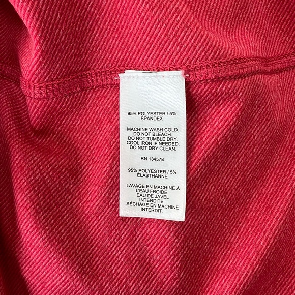 Vineyard Vines Men's Performance Half-Zip Pullover in Sailors Red, size M - Picture 6 of 8